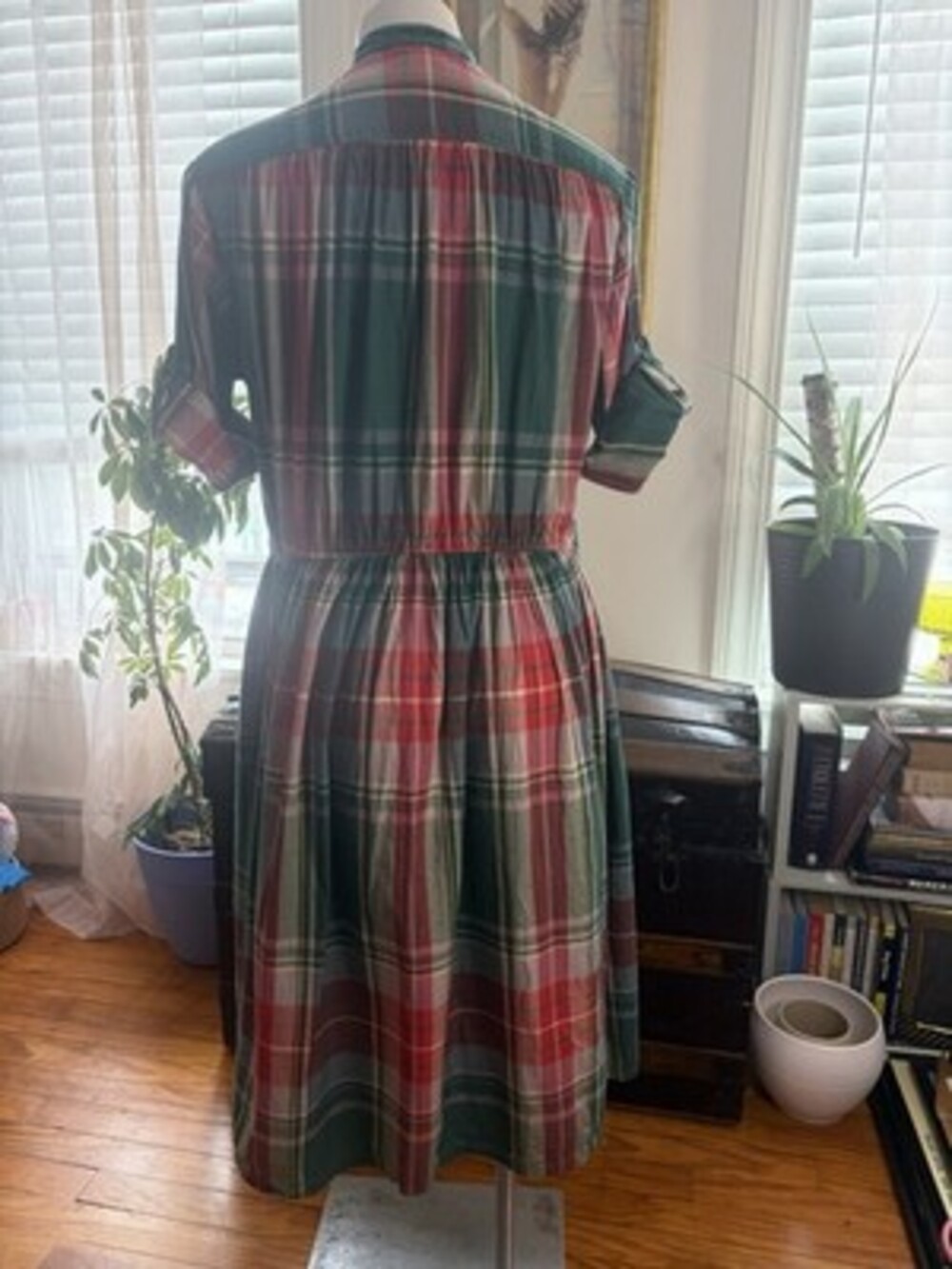 VTG 100% Cotton Plaid Button Down Dress W/ Pockets - Women’s Medium - Farm Wife - Picture 3 of 10